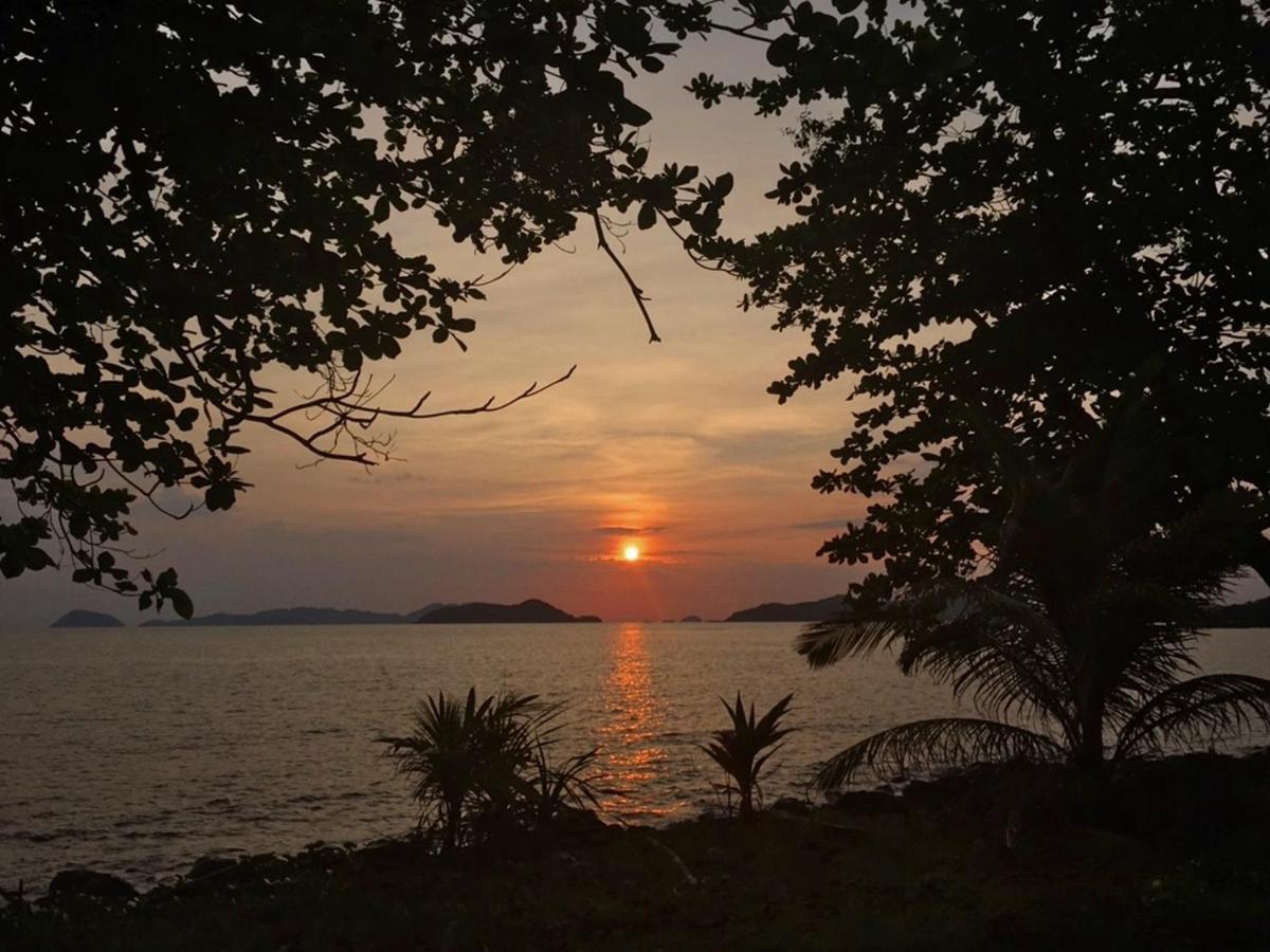Ta-Lay Time Kohmak Hotel Koh Mak Exterior photo